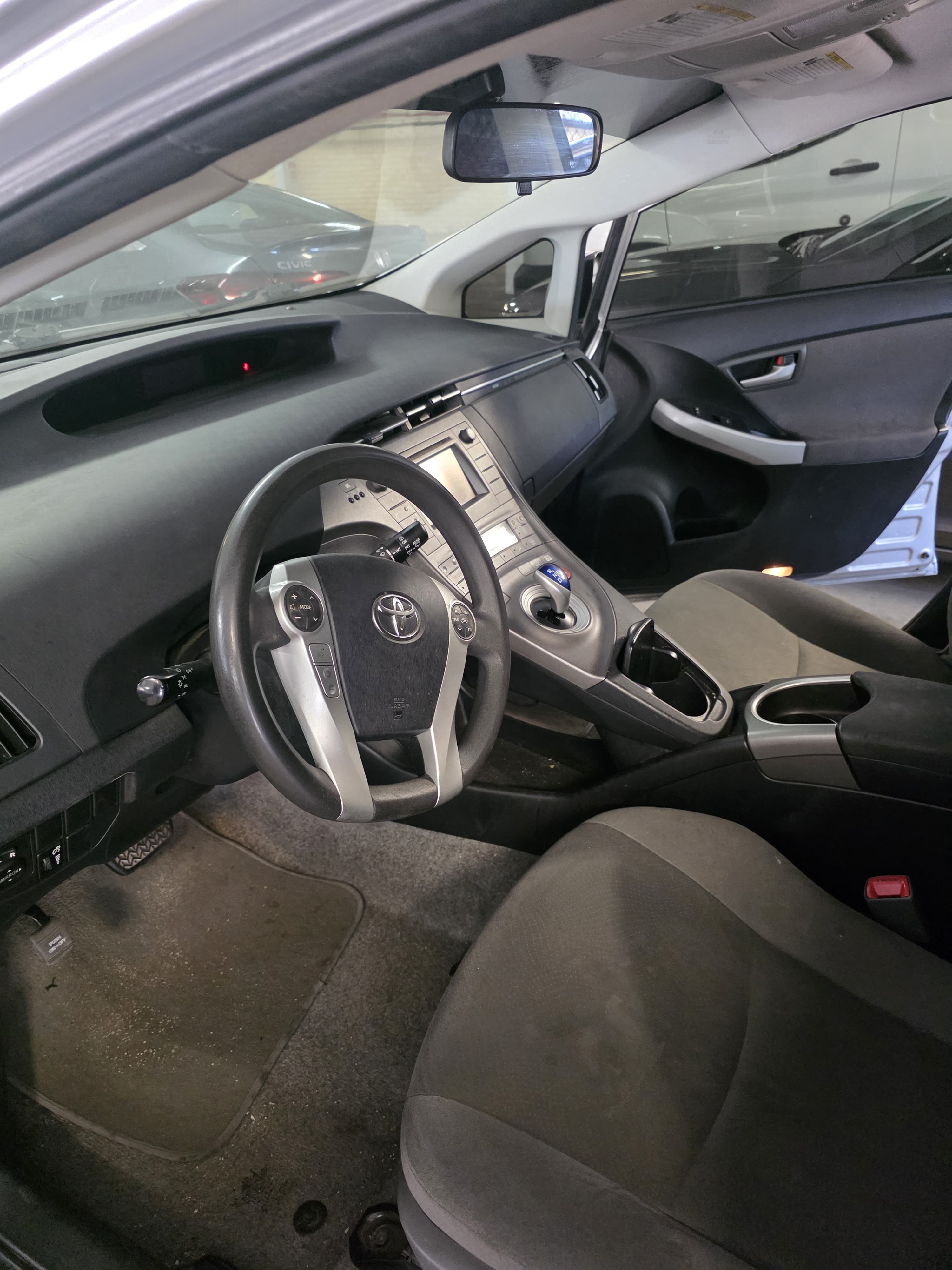2013 Toyota Prius Three - Photo 6